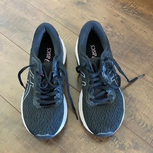 Women’s ASICS GT-1000 9 Running Shoes